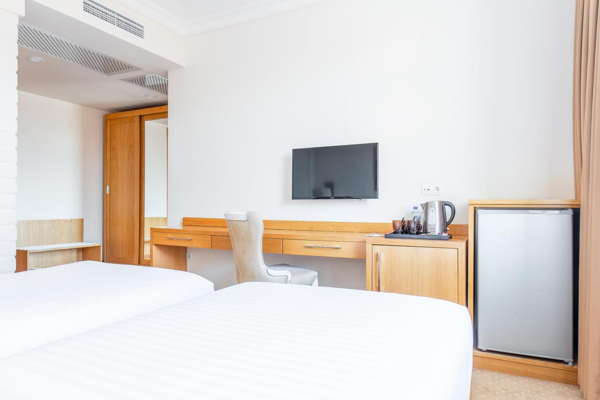 Praga Hotel Tashkent Ngoại thất bức ảnh